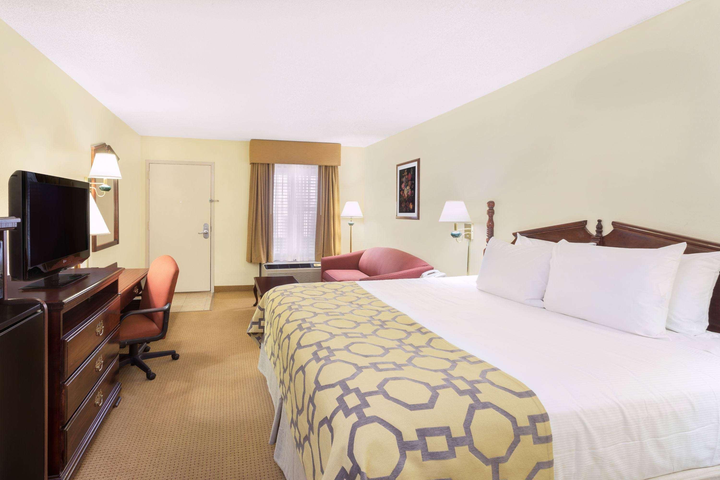 Hotel Baymont By Wyndham Griffin Esterno foto