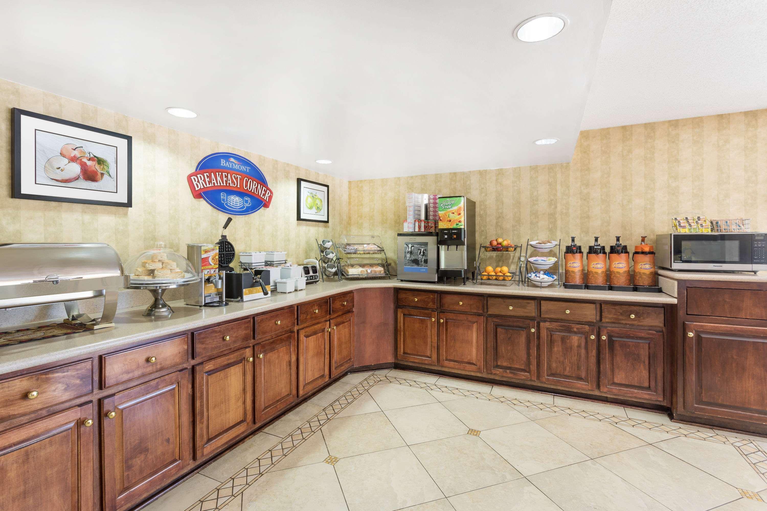 Hotel Baymont By Wyndham Griffin Esterno foto
